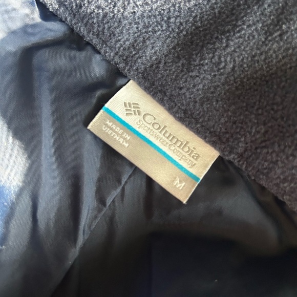 Columbia Blue Puffer Vest - Picture 4 of 5